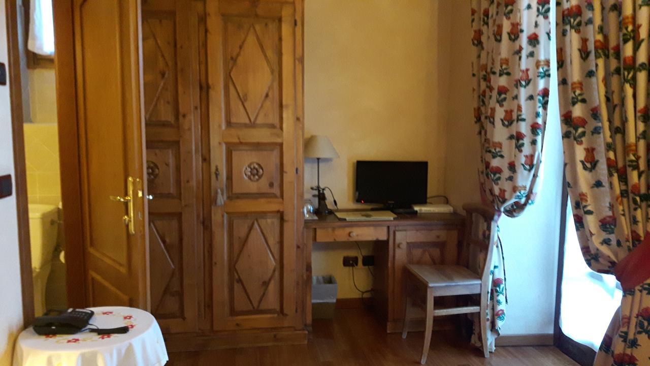 Large Single Room,511101105:JPEG